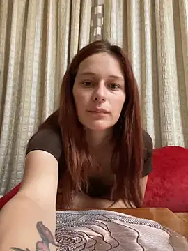 Snapshot of Lily_Viola chatting on 5, 6, 2026 Lily Viola online show from 5, 6, 2026