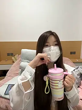 Snapshot of _xiaoxinxin_ chatting on 3, 3, 2026 xiaoxinxin online show from 3, 3, 2026