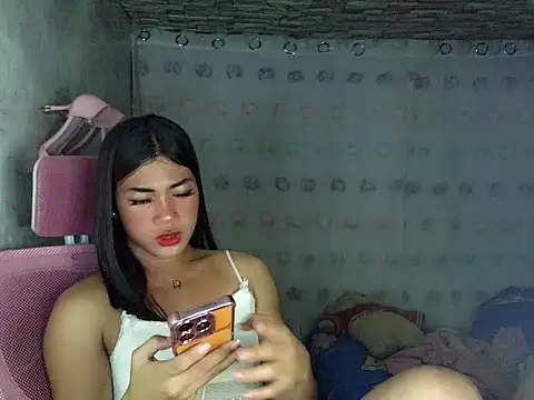 Margalona  online show from 22, 4, 2026