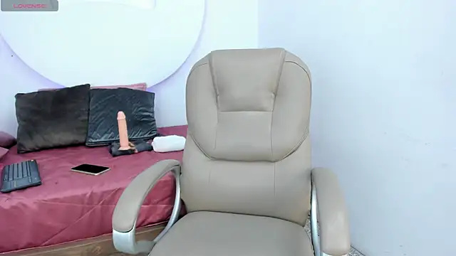 AmberJoyMilf online show from 16, 4, 2026