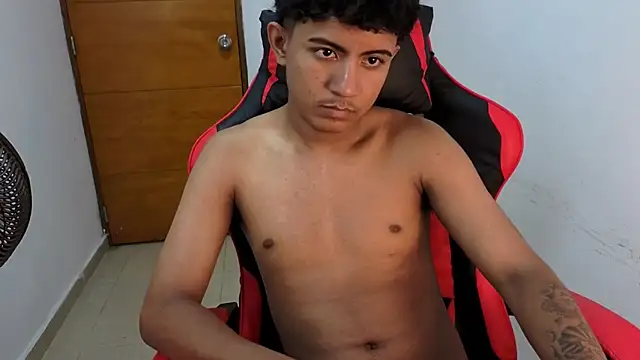 Alluringangel23 online show from 10, 3, 2026