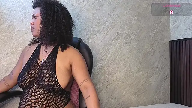 tanisha  lux online show from 28, 4, 2026