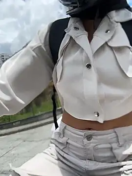 TaylorrHill online show from 22, 4, 2026