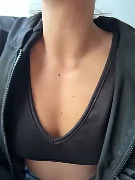 TaylorrHill online show from 27, 4, 2026