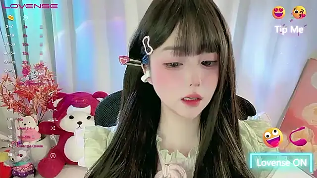 Snapshot of CLaire-5 chatting on 25, 2, 2026 CLaire-5 online show from 25, 2, 2026