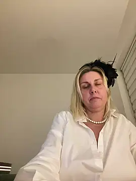 Amelia9798 online show from 16, 1, 2026