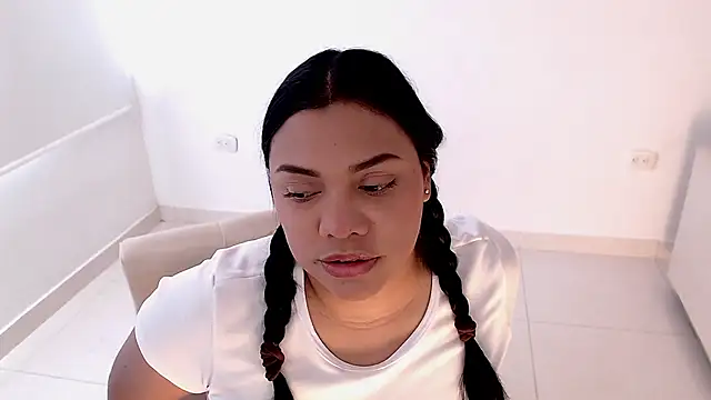 isabelateran online show from 17, 7, 2026