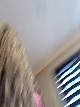 Snapshot of dear2002 chatting on 12, 1, 2026 dear2002 online show from 12, 1, 2026