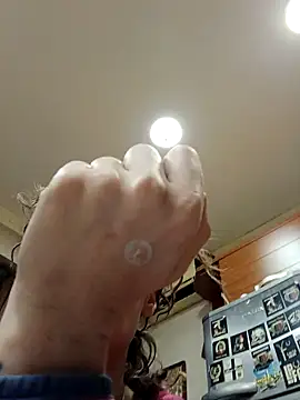 Snapshot of dear2002 chatting on 13, 1, 2026 dear2002 online show from 13, 1, 2026