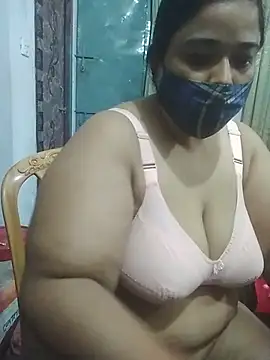 momo loves online show from 16, 4, 2026