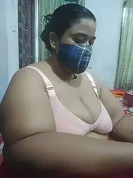 momo loves online show from 23, 4, 2026