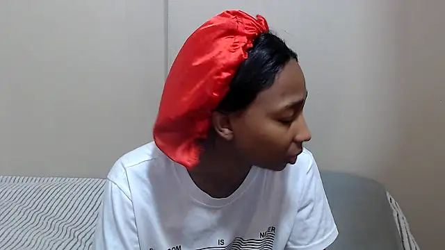 ExtraDoll online show from 24, 2, 2026