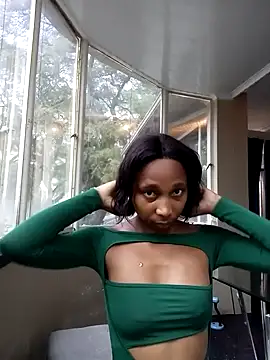 ExtraDoll online show from 24, 4, 2026