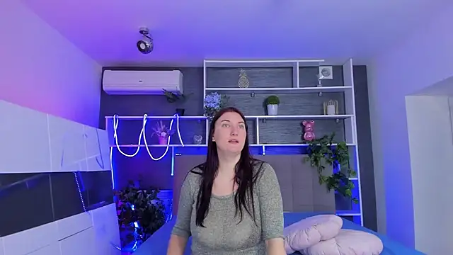 StephieRousee online show from 27, 4, 2026