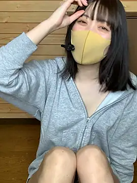 Snapshot of minami_room chatting on 13, 5, 2026 minami room online show from 13, 5, 2026