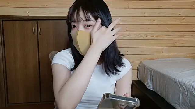 minami room online show from 24, 6, 2026