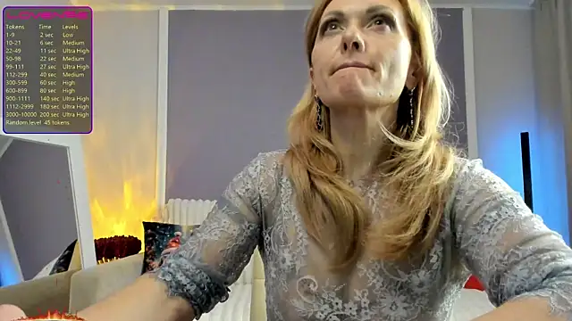 Monika-peach online show from 28, 4, 2026