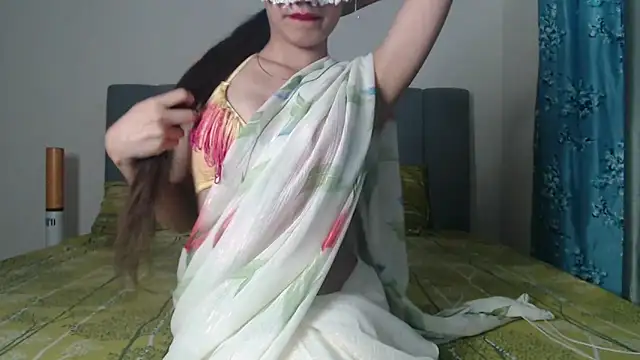 Hottie heer online show from 27, 4, 2026