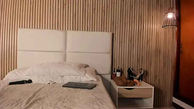 rachell queen  online show from 3, 2, 2026