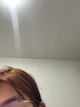 Snapshot of kuritto_ chatting on 7, 5, 2026 kuritto online show from 7, 5, 2026