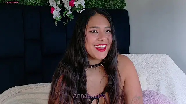 AnnaSmiles online show from 13, 7, 2026
