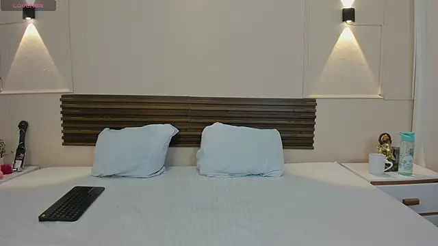 Snapshot of salome_diamond chatting on 19, 2, 2026 salome diamond online show from 19, 2, 2026