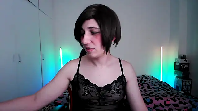 HoneyValentine online show from 24, 4, 2026