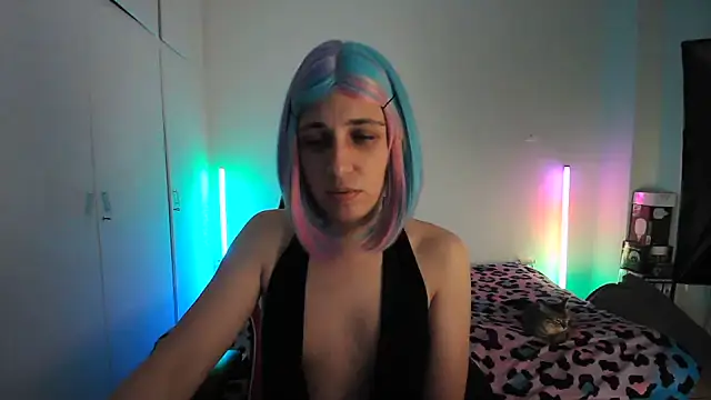 HoneyValentine online show from 7, 6, 2026