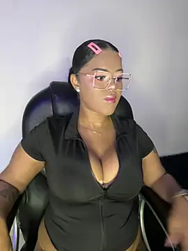 Snapshot of Antonella_03s chatting on 20, 7, 2026 Antonella 03s online show from 20, 7, 2026