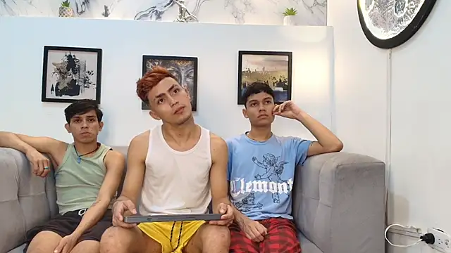 Snapshot of AVENGER_BOYS2026 chatting on 10, 2, 2026 AVENGER BOYS2026 online show from 10, 2, 2026