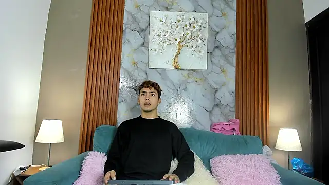 Snapshot of AVENGER_BOYS2026 chatting on 11, 3, 2026 AVENGER BOYS2026 online show from 11, 3, 2026