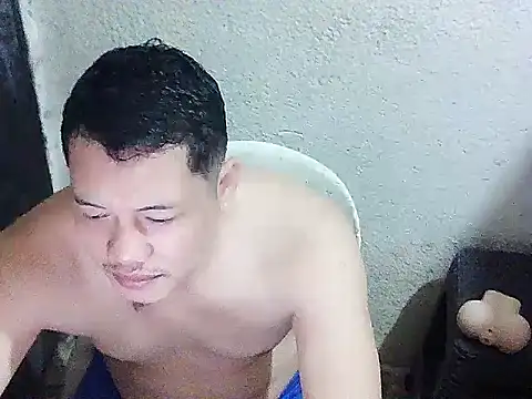 UrAsianGuy90 online show from 18, 4, 2026