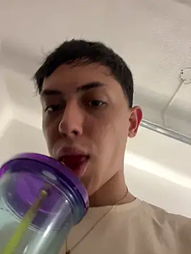 Iamcami  online show from 21, 2, 2026