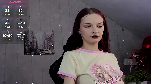 Alicia Adammss online show from 5, 3, 2026