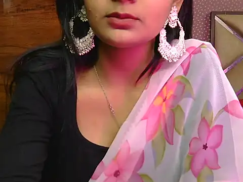 sweet riyaaa online show from 28, 4, 2026