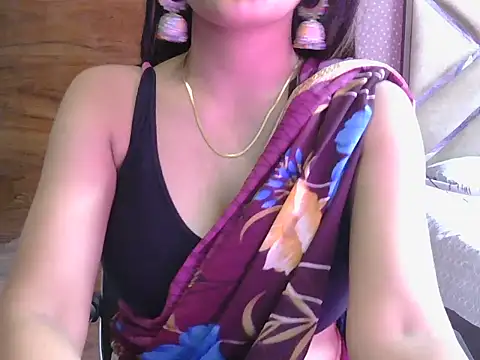 Snapshot of sweet_riyaaa chatting on 2, 8, 2026 sweet riyaaa online show from 2, 8, 2026