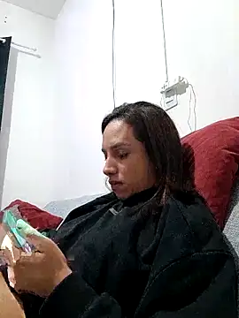 Snapshot of ofjuliaa chatting on 14, 5, 2026 ofjuliaa online show from 14, 5, 2026