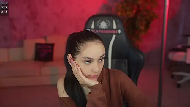 Mila Rose054 online show from 24, 6, 2026