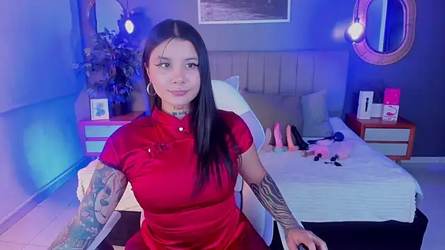 Nathalia stone  online show from 25, 6, 2026