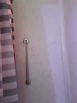 Tamiii420 online show from 9, 4, 2026