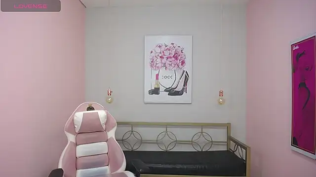 Snapshot of Adri_gomez_x chatting on 18, 5, 2026 Adri gomez x online show from 18, 5, 2026