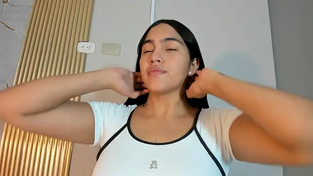 AlanaBlair  online show from 7, 3, 2026