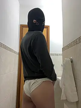 petiteyanel online show from 8, 3, 2026