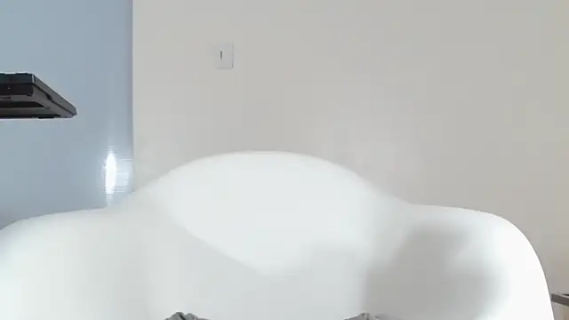 Little Leksa online show from 1, 2, 2026