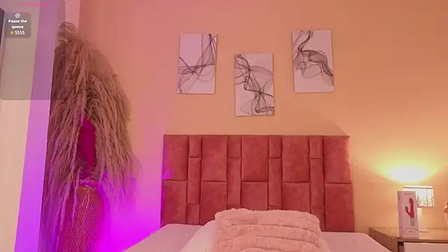 emmy danielss online show from 11, 6, 2026