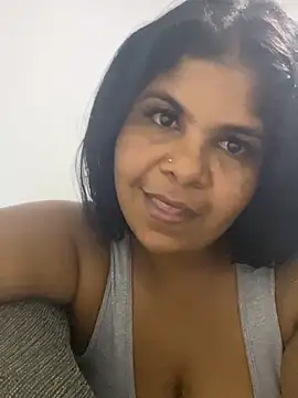 QueenLatinaMistress online show from 9, 4, 2026