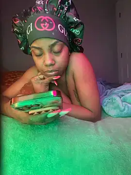 Snapshot of oshun6360 chatting on 7, 2, 2026 oshun6360 online show from 7, 2, 2026