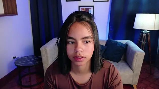 Snapshot of SofiaMante_ chatting on 23, 5, 2026 SofiaMante online show from 23, 5, 2026