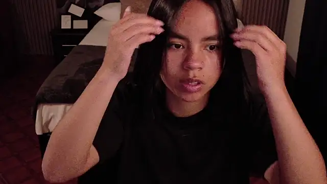 Snapshot of SofiaMante_ chatting on 24, 5, 2026 SofiaMante online show from 24, 5, 2026