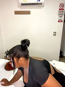 Snapshot of NataliaMillers chatting on 14, 1, 2026 NataliaMillers online show from 14, 1, 2026